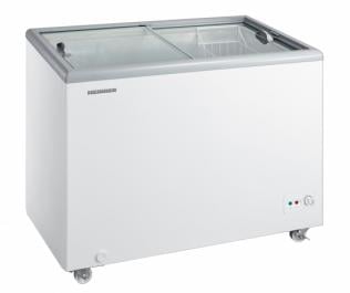 LADA FRIGORIFICĂ COMERCIALĂ HEINNER HSF-M255WHC, CAPAC DIN STICLĂ, 255 L, CLASA C, FUNCȚIONARE CONVERTIBILĂ (FRIGIDER/CONGELATOR), 1 COȘ, ALB