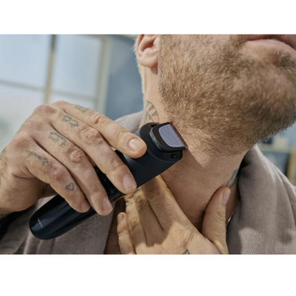 Aparat de tuns barba PHILIPS BT3620/15 cu lame cu autoascutire, 40 de setari de lungime, 2 piepteni ajustabili pentru barba (0,5-20 mm), autonomie 70 min